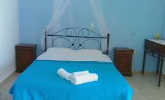 Thalassa Rooms