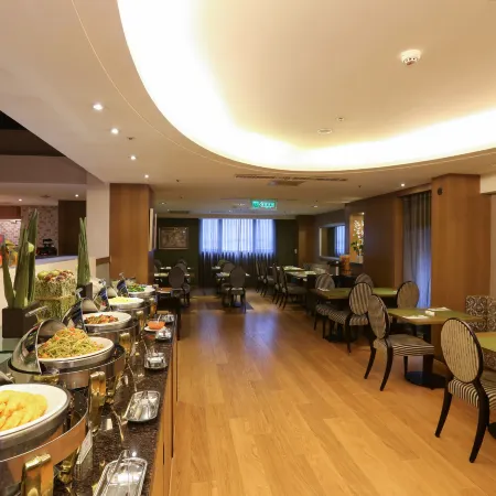 Taipei Fullerton Hotel South Отели рядом с достопримечательностью «Тайбэйский зоопарк»