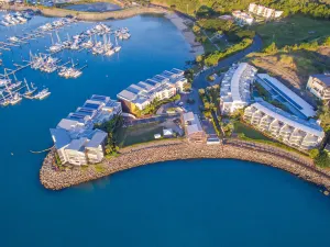 Peninsula Airlie Beach