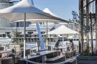 AKOM AT Docklands Hotel di Docklands