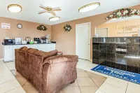 Rodeway Inn Prattville I-65 فنادق في Millbrook