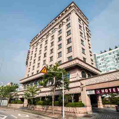 아우라 호텔 Hotel Exterior