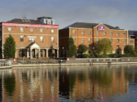 Manchester Salford Quays Hotels in Stretford