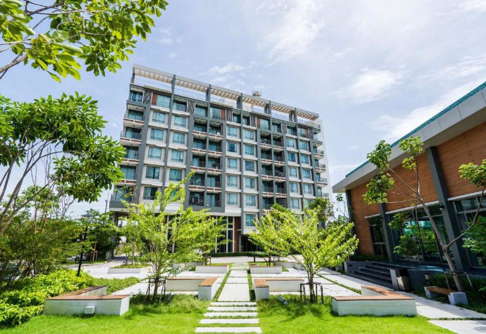 รีวิวออนป๊า โฮเทล - โปรโมชั่นโรงแรม 4 ดาวในชลบุรี | Trip.Com