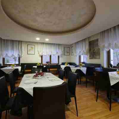 Albergo De March Dining/Meeting Rooms