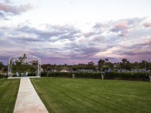 Tuileries at De Bortoli Rutherglen