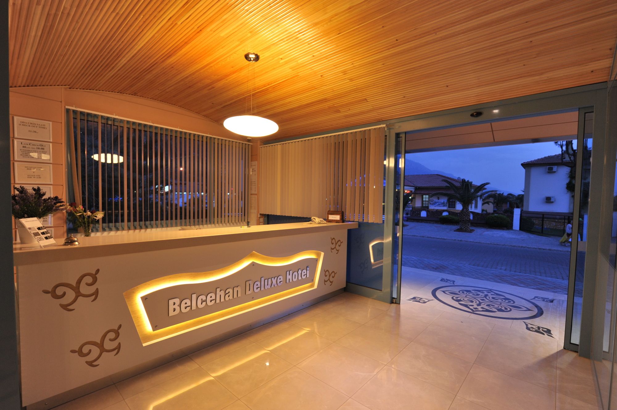 Belcehan Deluxe Hotel