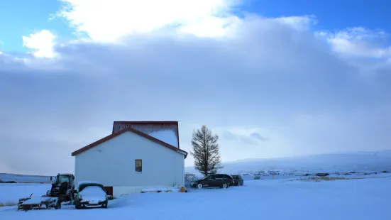 Fljotsbakki Farm Hotel