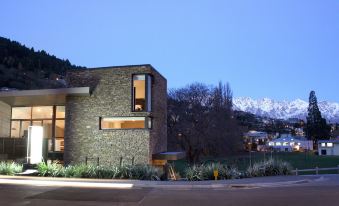 Queenstown Park Boutique Hotel