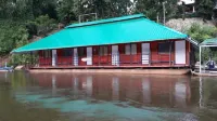 Happiness Resort Hotels near Prasat Muang Sing Historical Park