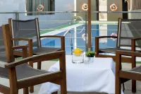 AC Hotel Murcia - Swimmingpools