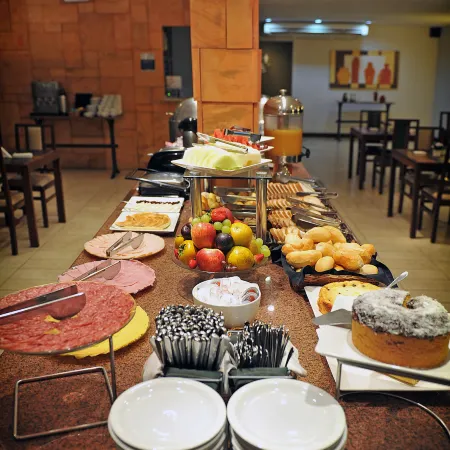 Hotel Deville Express Cascavel