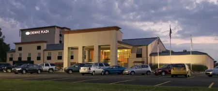 Quality Hotel Conference Center Cincinnati Blue Ash Отели рядом с достопримечательностью «Serene Suites Premier Memory Care»