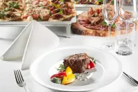 The Renaissance Minsk Congress Hotel and Spa Centre Hotel (f.Renaissance Minsk) - พร้อมอาหารเช้า