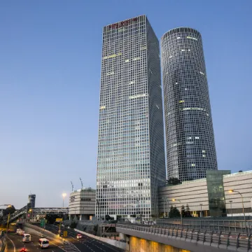 Crowne Plaza TEL AVIV CITY CENTER by IHG Отели рядом с достопримечательностью «Пляж Иерусалим»