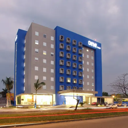 One Villahermosa 2000