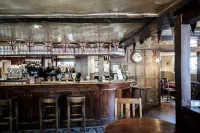 The Red Lion Hotel Hotels in Uxbridge