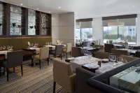 Crowne Plaza READING by IHG - breakfast