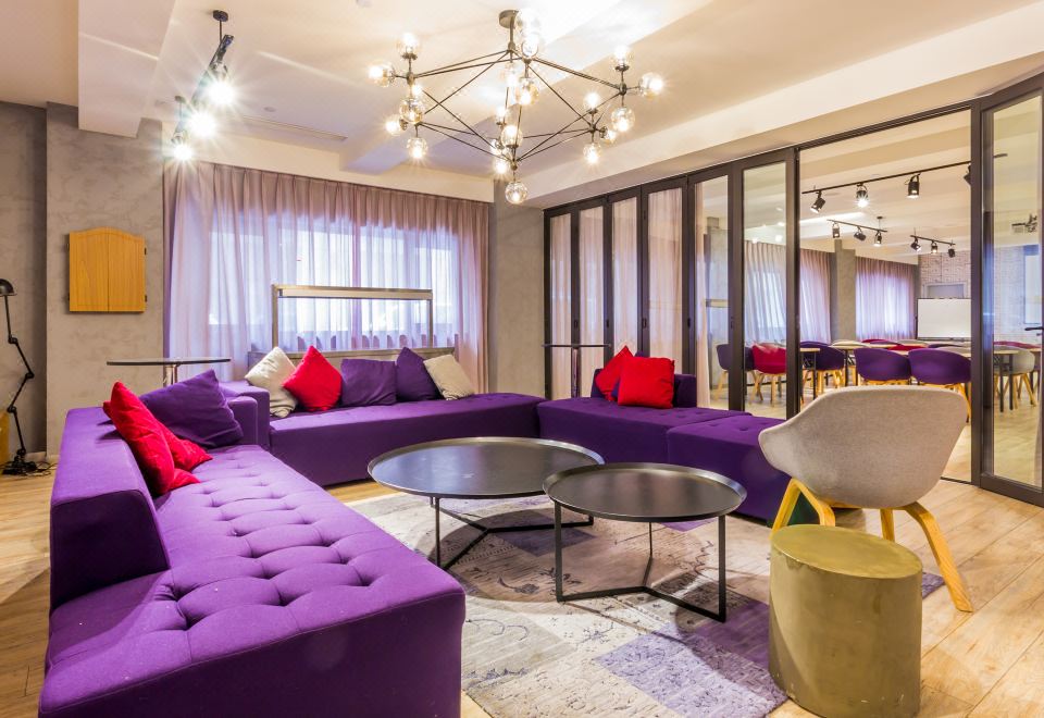 2. 캄파닐레 호텔 ..