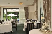 Hotel Spiegel Hotels in Rosrath