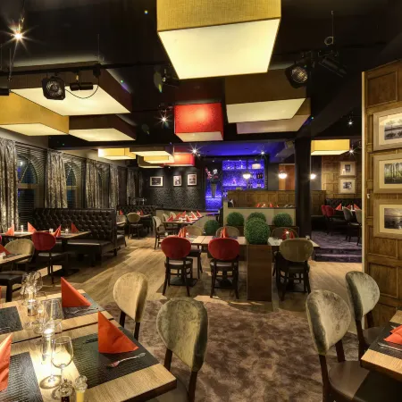 Sporthotel Racket Inn Отели рядом с достопримечательностью «Станция метро "Шиппельсвег"»