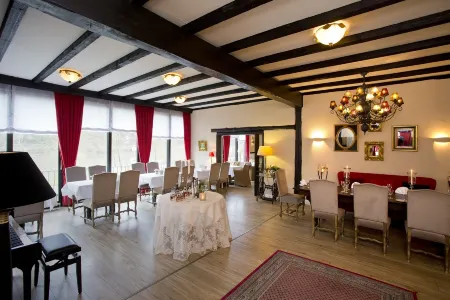 Hotel Moselblick Отели рядом с достопримечательностью «Burg Thurant»