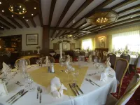 Hotel Restaurant Fischer Hotels in Radevormwald