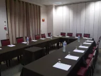 Logis Hotel Noemys Brive - Restaurant le Teinchurier Hotels in Varetz