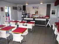 Brit Hotel Essentiel Sète / Balaruc Hotels in Montbazin