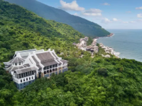 InterContinental Hotels DANANG SUN PENINSULA RESORT by IHG โรงแรมในดานัง