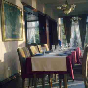 Hotel Ambasador Dining/Meeting Rooms