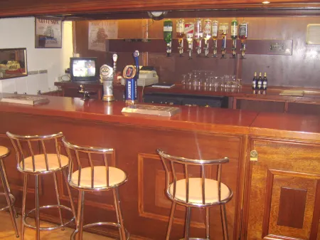 Crescent Hotel Отели рядом с достопримечательностью «Центральная библиотека Рединг»