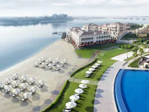 The Ritz-Carlton Abu Dhabi, Grand Canal