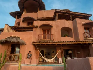 La Casa Que Canta