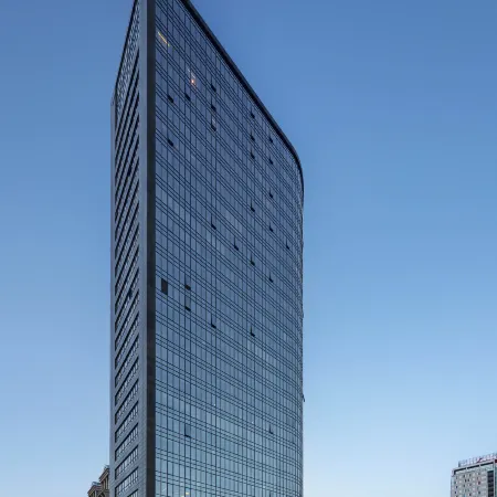 Sheraton Grand Istanbul Atasehir Отели рядом с достопримечательностью «Умрание»