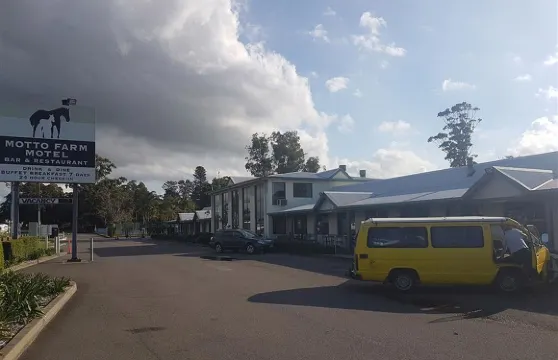 格言農場汽車旅館