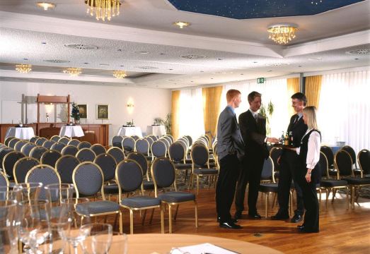 초콜릿 호텔 이미지