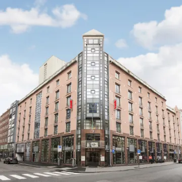 Scandic Victoria Oslo Отели рядом с достопримечательностью «Средневековый парк»