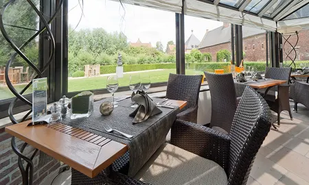 Begijnhof Hotel Отели рядом с достопримечательностью «University Library & Bell Tower»