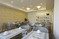 Hotel Al Campanile - Luxury Suites & Apartments Hotels in Baveno