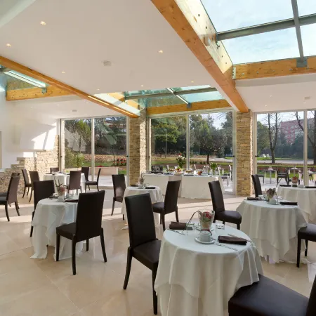 Ele Green Park Hotel Pamphili Отели рядом с достопримечательностью «Вилла Карпенья»