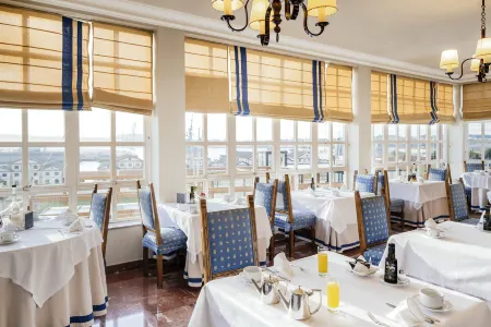 Parador de Ferrol Отели рядом с достопримечательностью «Museo Naval Ferrol»