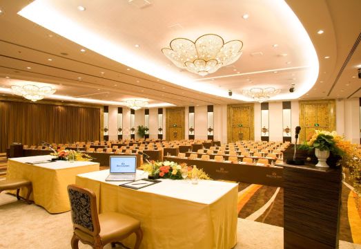 1. 더 수코솔 호텔..