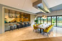 The Fortyfive Business Hotel & Spa - bar