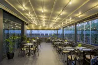 Golden Tulip Istanbul Bayrampasa - 5 ดาว