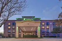 Pace Hotel Addison Hotels near Greenhill School Softball Field