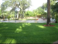 Tropical Marina & Resort on Lake Beresford Hotels in DeLand