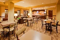 Holiday Inn Express & Suites Gadsden W-Near Attalla