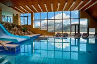 President Hotel Montfort - Pools