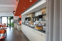 Hotel Littéraire Alexandre Vialatte,BW Signature Collection - 朝食